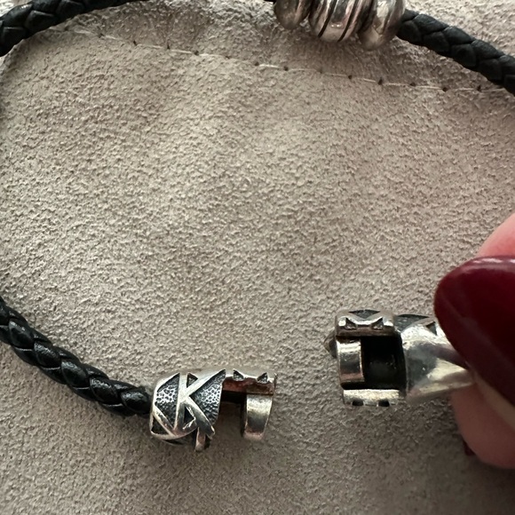 Authentic EUC Small Men’s David Yurman Black and Silver Cable Bracelet - Picture 7 of 7